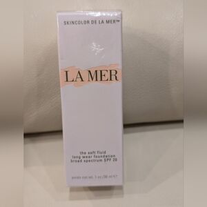 La Mer the soft fluid long wear foundation